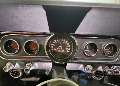 1966 Ford Mustang из США, поврежденный, VIN 6T07C136189